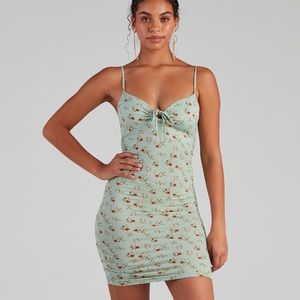 Cute floral mini dress!